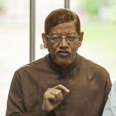 নতুন করে গণভোট প্রসঙ্গে সরকারের কাছে তিন প্রশ্নের স্পষ্ট জবাব চাইলেন জামায়াত নেতা আযাদ