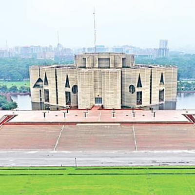 সংসদের অধিবেশন বসছে আজ, শুরু থেকেই উত্তাপের আভাস