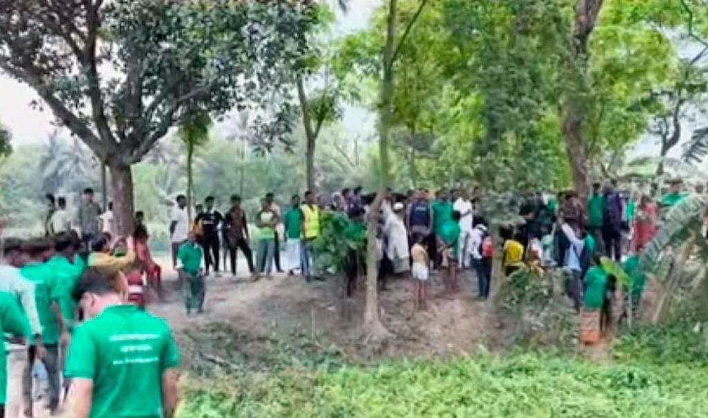 পাকুন্দিয়ায় খাল খনন কর্মসূচি ঘিরে বিএনপির দুই পক্ষের পাল্টাপাল্টি ধাওয়া