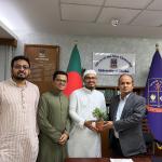 ঢাকা বিশ্ববিদ্যালয়ের নবনিযুক্ত উপাচার্যের সঙ্গে ডাকসু নেতৃবৃন্দের সৌজন্য সাক্ষাৎ