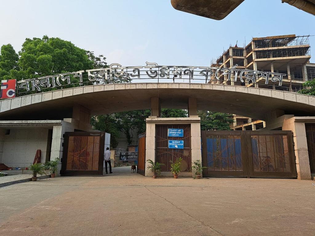 বিএফডিসি কমপ্লেক্স : প্রকল্প ৪ বছরের, ৭ বছর পেরিয়ে কাজ হয়েছে অর্ধেক