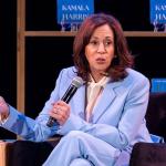 নেতানিয়াহুর প্ররোচনায় মার্কিন সেনাদের ঝুঁকিতে ফেলেছেন ট্রাম্প: কমলা হ্যারিস