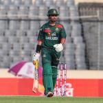 ছক্কায় ফিফটি তানজিদের, বাংলাদেশের ১০০