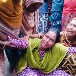 ভোরে নামাজ পড়তে স্ত্রী উঠে দেখেন পাশের ঘরে স্বামীর গলাকাটা লাশ