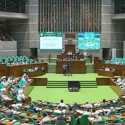 বৃদ্ধ মা–বাবাকে সুরক্ষা দেবে সম্পত্তি হস্তান্তর আইনের নতুন ধারা, বলছেন বিশেষজ্ঞরা