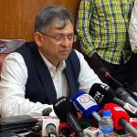 সাবেক রাষ্ট্রপতি লন্ডনে শেখ হাসিনার সঙ্গে কথা বলেছেন, এমন তথ্য নেই: স্বরাষ্ট্রমন্ত্রী