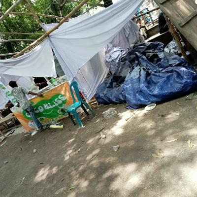 বৃক্ষমেলার অনুমতি নিয়ে বাহাদুর শাহ পার্কে বসানো শাড়ি–গয়না–কাবাবের দোকান সরল