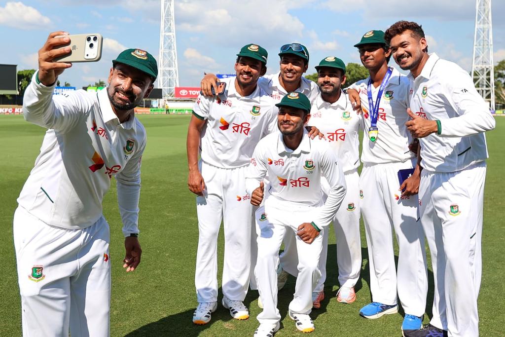 বাংলাদেশ আমাদের উড়িয়ে দিয়েছে, বললেন স্মিথ